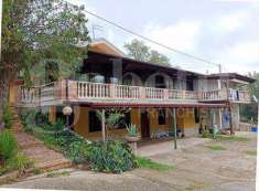 Foto Villa singola in Vendita, pi di 6 Locali, 300 mq (Rende)