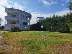 Foto Villa singola in Vendita, pi di 6 Locali, 360 mq (Bari)