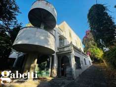 Foto Villa singola in Vendita, pi di 6 Locali, 450 mq (Acquedolci)