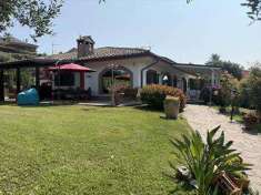 Foto Villa singola in Vendita, pi di 6 Locali, 480 mq (Castelnuovo d