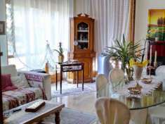 Foto VILLA SINGOLA SU 2 LIVELLI IN VENDITA A PARABIAGO (MI)