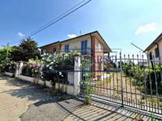 Foto VILLA SINGOLA SU DUE LIVELLI CON GIARDINO PRIVATO LIBERA SUBITO