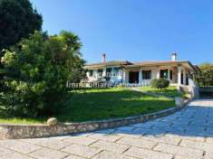 Foto Villa singola su lotto di terreno di mq. 2000
