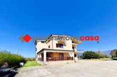 Foto Villa trifamiliare in vendita a Alife