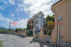 Foto Villa trifamiliare in vendita a Ercolano
