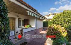 Foto Villa trifamiliare in vendita a Pomezia