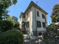 Foto Villa unifamiliare con garage e giardino a Stradella di Collecchio