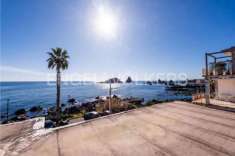 Foto Villa unifamiliare in vendita a Aci Castello