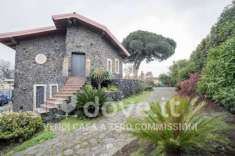 Foto Villa unifamiliare in vendita a Aci Sant'Antonio