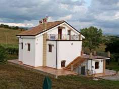 Foto Villa unifamiliare in vendita a Alvignano - 13 locali 350mq