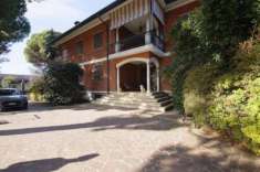 Foto Villa unifamiliare in vendita a Arsago Seprio - 8 locali 450mq