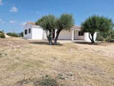 Foto Villa unifamiliare in vendita a Arzachena