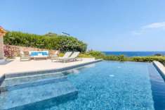 Foto Villa unifamiliare in vendita a Arzachena