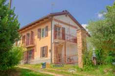 Foto Villa unifamiliare in vendita a Asti