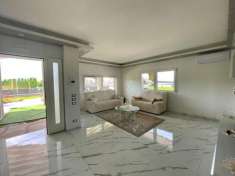 Foto Villa unifamiliare in vendita a Azzano Decimo