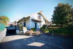 Foto Villa unifamiliare in vendita a Bernareggio