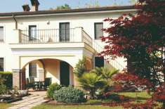 Foto Villa unifamiliare in vendita a Borgarello
