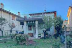 Foto Villa unifamiliare in vendita a Brescia