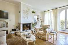Foto Villa unifamiliare in vendita a Brusimpiano