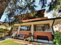 Foto Villa unifamiliare in vendita a Caneva - 9 locali 250mq