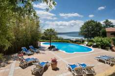 Foto Villa unifamiliare in vendita a Caprarola