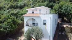 Foto Villa unifamiliare in vendita a Carini - 4 locali 120mq