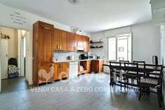 Foto Villa unifamiliare in vendita a Carugo