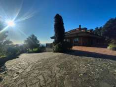 Foto Villa unifamiliare in vendita a Castel Gandolfo