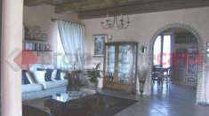 Foto Villa unifamiliare in vendita a Castelfidardo - 10 locali 920mq