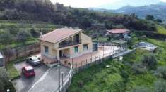 Foto Villa unifamiliare in vendita a Cefalu' - 7 locali 170mq