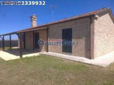 Foto Villa unifamiliare in vendita a Chiaravalle