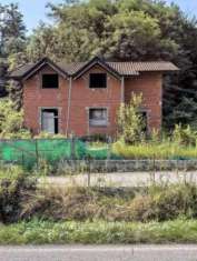 Foto Villa unifamiliare in vendita a Comignago - 5 locali 260mq