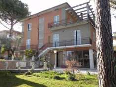Foto Villa unifamiliare in vendita a Corinaldo - 18 locali 515mq