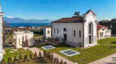Foto Villa unifamiliare in vendita a Desenzano Del Garda