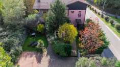 Foto Villa unifamiliare in vendita a Desenzano Del Garda