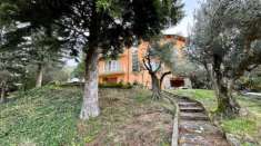 Foto Villa unifamiliare in vendita a Gualdo Tadino - 20 locali 585mq