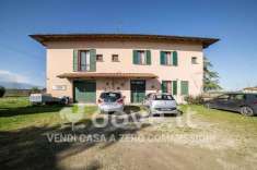 Foto Villa unifamiliare in vendita a Imola
