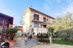 Foto Villa unifamiliare in vendita a Lariano - 5 locali 150mq