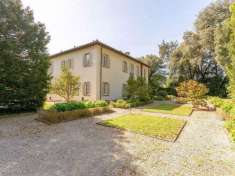 Foto Villa unifamiliare in vendita a Lucca
