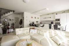 Foto Villa unifamiliare in vendita a Marchirolo