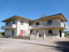 Foto Villa unifamiliare in vendita a Modica - 6 locali 370mq