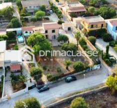 Foto Villa unifamiliare in vendita a Modica - 8 locali 200mq
