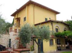 Foto Villa unifamiliare in vendita a Montecompatri