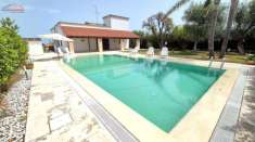 Foto Villa unifamiliare in vendita a Noicattaro