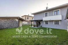 Foto Villa unifamiliare in vendita a Novara