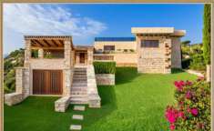 Foto Villa unifamiliare in vendita a Olbia