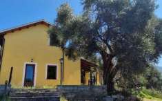 Foto Villa unifamiliare in vendita a Palombara Sabina