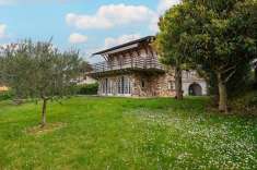 Foto Villa unifamiliare in vendita a Peschiera Del Garda