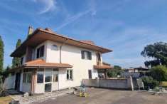 Foto Villa unifamiliare in vendita a Pomezia