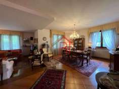 Foto Villa unifamiliare in vendita a Portobuffole' - 14 locali 320mq